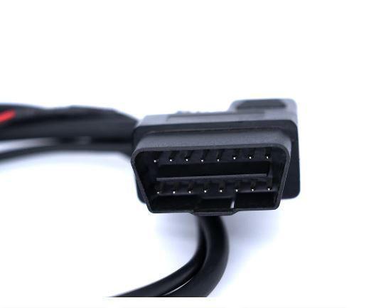 Laden Sie das Bild in Galerie -Viewer, A durable OBD2 Splitter Unlock Cable by GDP Tuning, designed for 2018+ 6.7L Cummins engines. The cable showcases high-quality connectors, the GDP logo, and an easy-to-use design.
